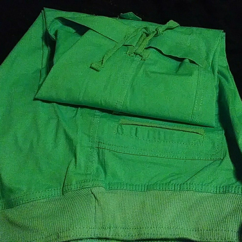Turquoise stretch Capri Pants